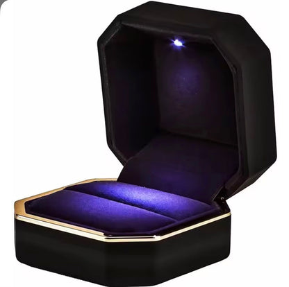 Estuche para anillo con luz LED